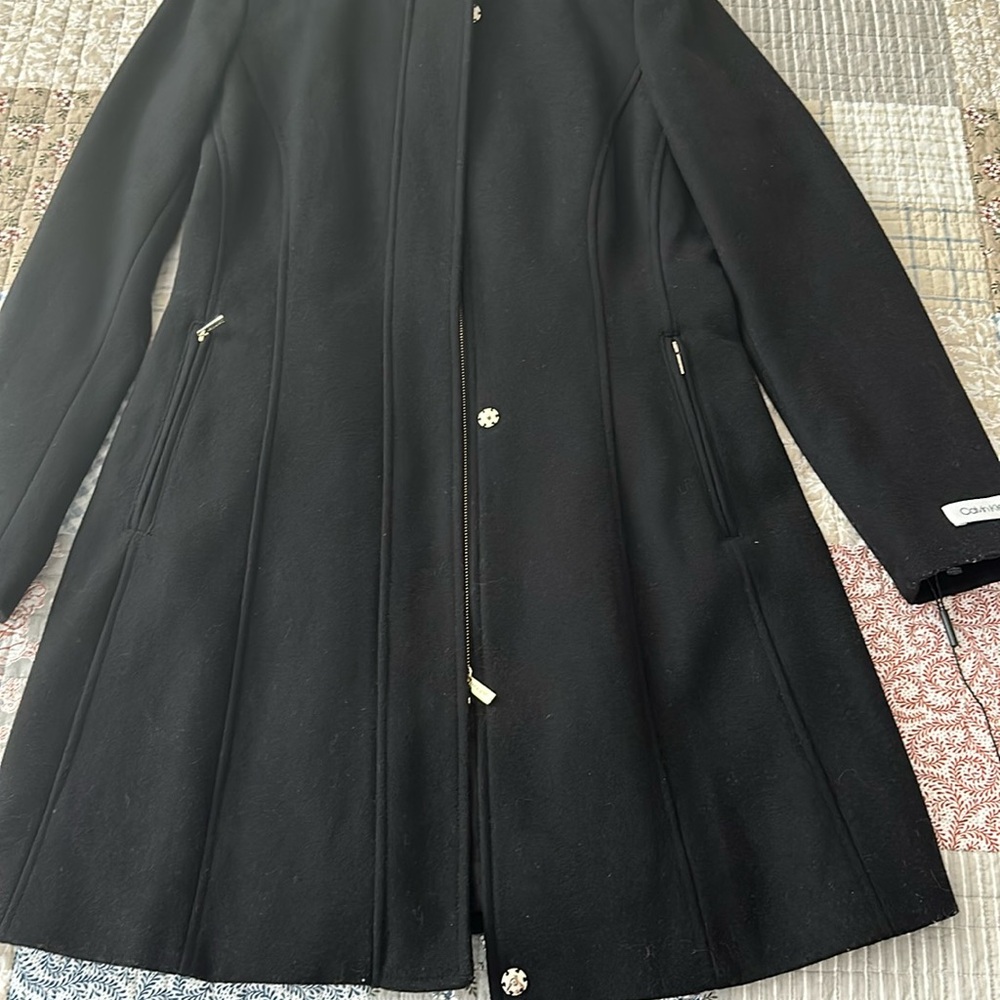 Like new Trench Coat, i want to sell it not fit for me small size.